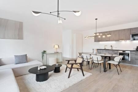 Stylish Retreat In Bivange Roeser Appartement Buitenkant foto